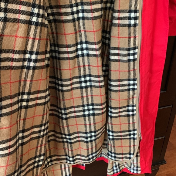 Burberrys Original Vintage Trench Coat Red SIZE 10 tall extra-long - Picture 10 of 13